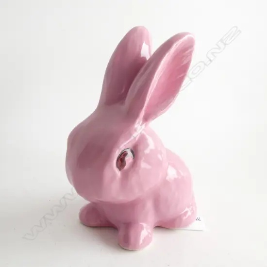 A Sylvac pink snub nosed rabbit,